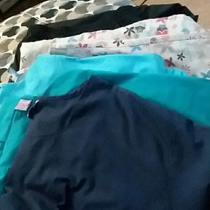 Scrub tops and a pair of pants ~5XL